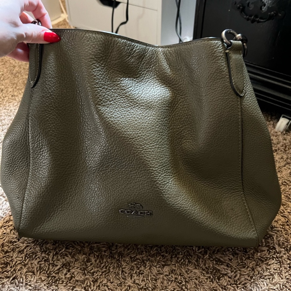 Coach Green Leather Shoulder Bag with Minimalist Design